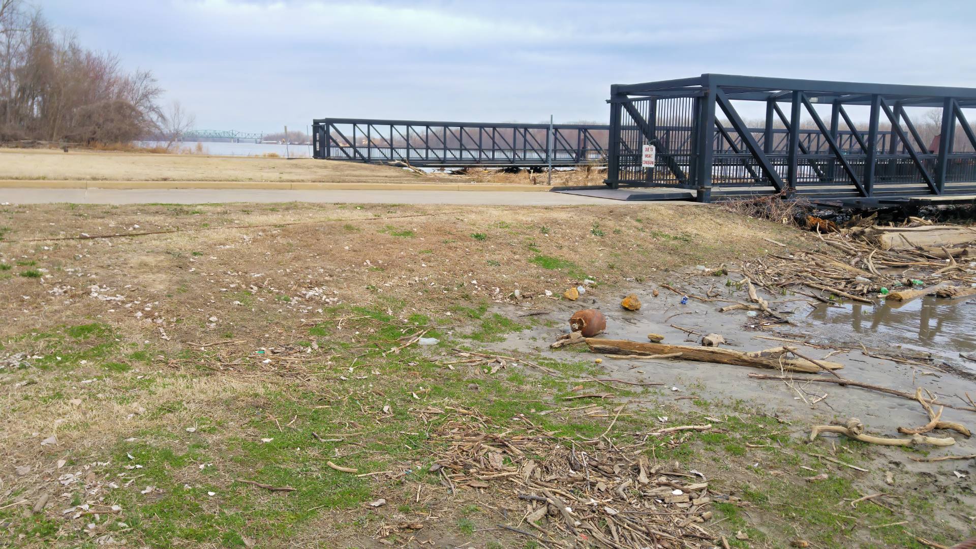 Blick vom Frontier Park auf den Missouri